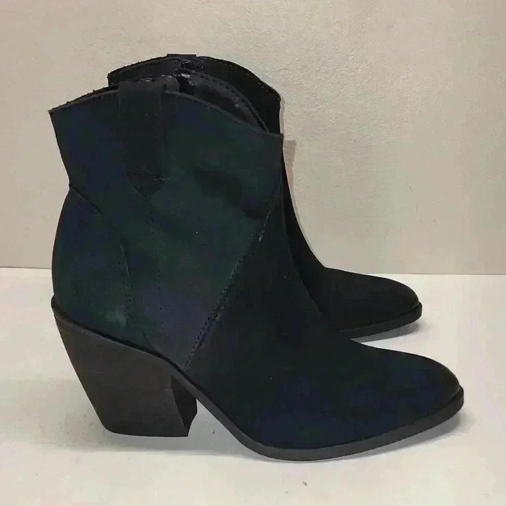Lucky Brand Loxana women's leather side zip closure size 5.5